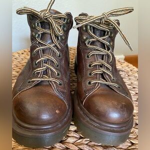 Vintage Doc Martens Air Wair Bouncing Soles Brown Boots 8287 Men’s Size 4.